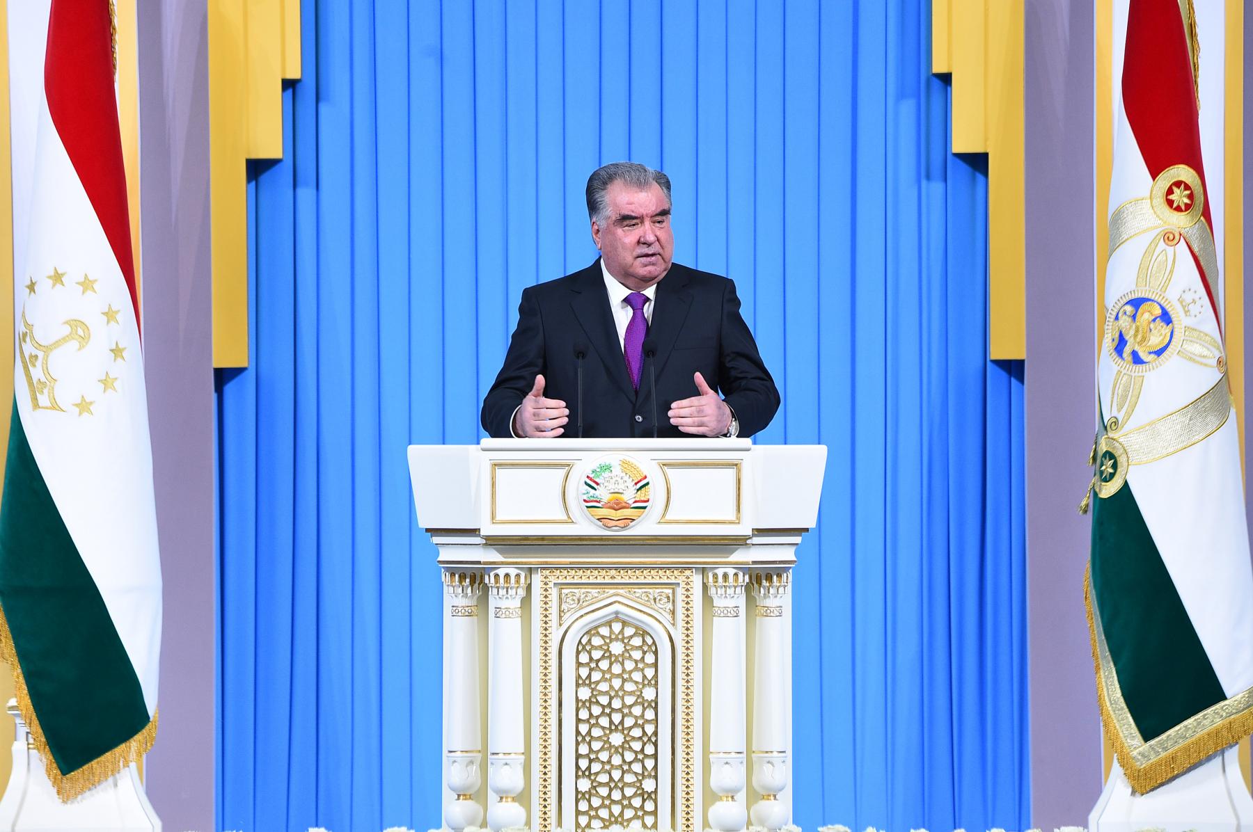 ПАЁМИ ПРЕЗИДЕНТИ ҶУМҲУРИИ ТОҶИКИСТОН, ПЕШВОИ МИЛЛАТ МУҲТАРАМ ЭМОМАЛӢ РАҲМОН БА МАҶЛИСИ ОЛИИ ҶУМҲУРИИ ТОҶИКИСТОН «ДАР БОРАИ САМТҲОИ АСОСИИ СИЁСАТИ ДОХИЛӢ ВА ХОРИҶИИ ҶУМҲУРӢ»