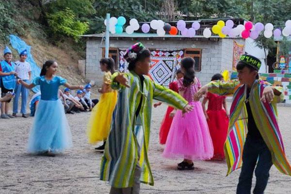 Дар истироҳатгоҳи «Офтобак» 360 нафар кӯдакону наврасон ба истироҳати бофароғат фаро гирифта мешаванд