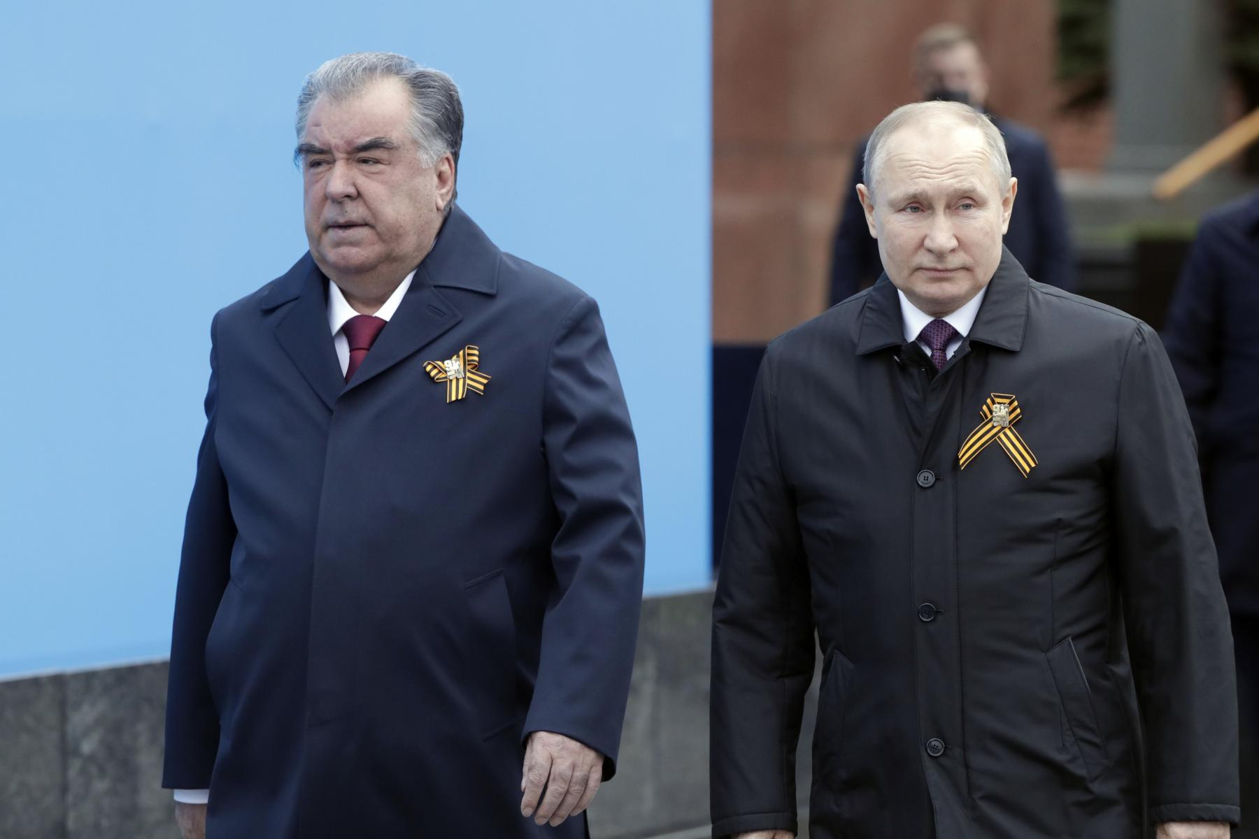 Боздид аз Паради низомӣ бахшида ба 76-умин солгарди Рӯзи Ғалаба дар шаҳри Москва