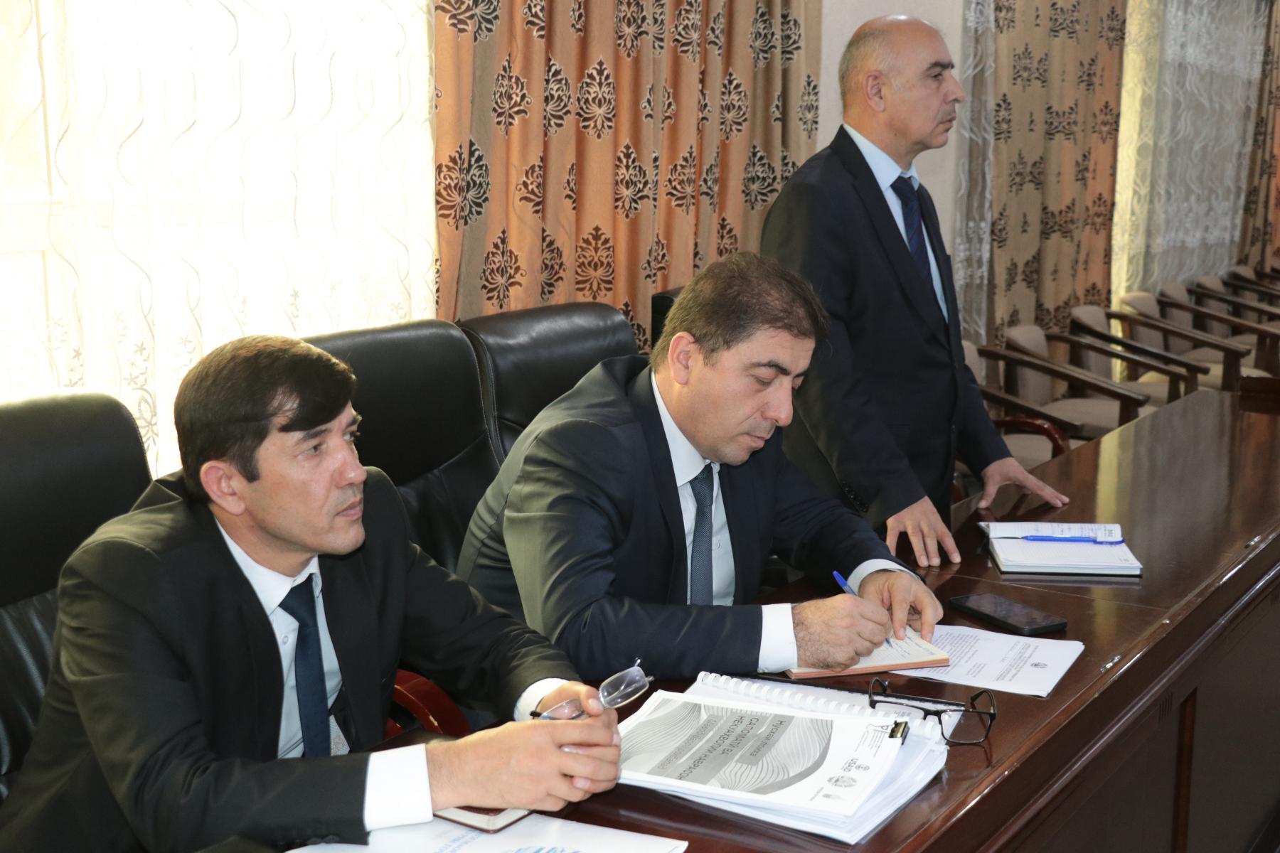 БАРРАСИИ  МАСЪАЛАҲОИ  ҲАЛТАЛАБИ  КИТОБҲОИ ДАРСӢ  ДАР  ШУРОИ  МИЛЛИИ  ТАҲСИЛОТ