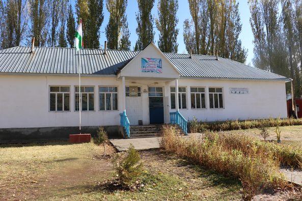 БИДУНИ ОГОҲӢ: БОЗДИДИ ВАЗИРИ МАОРИФ ВА ИЛМ АЗ МУАССИСАИ ТАҲСИЛОТИ МИЁНАИ УМУМИИ №41 НОҲИЯИ ФАЙЗОБОД